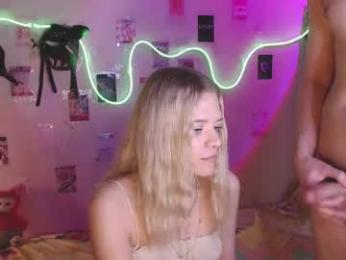 your_horny_friends webcam model stream image