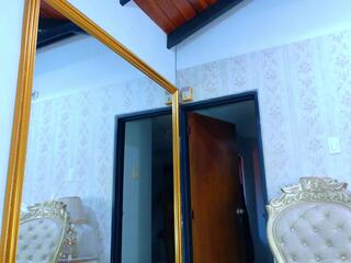 Alana Houston webcam model stream image