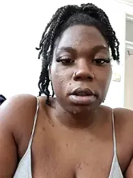 Bali_baddie_x webcam stripchat model stream image