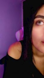 Alahiateen webcam model stream image