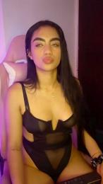 Alahiateen webcam model stream image