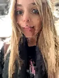 LoraaDoll webcam stripchat model stream image