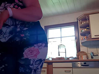 90dTitten webcam bongacams model stream image