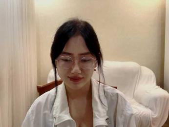 MyrleHenggeler webcam bongacams model stream image