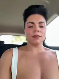LukeLouHarvey webcam model stream image