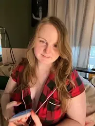 GingerSnap33 webcam model stream image