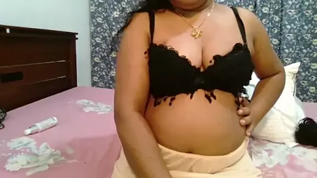 Maya_QueenSL webcam model stream image