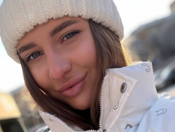 KateLoft webcam model stream image