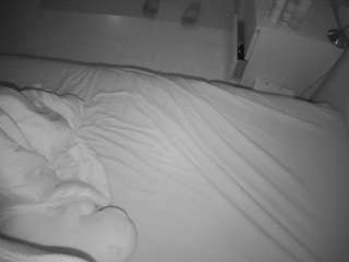 voyeurcam-julmodels-greybed-2 webcam model stream image