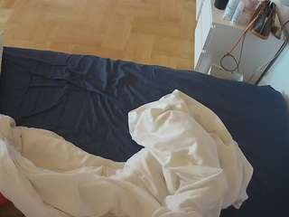 voyeurcam-julmodels-greybed-2 webcam model stream image