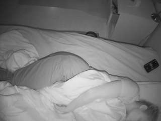 voyeurcam-julmodels-greybed-2 webcam model stream image
