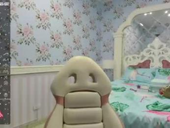 your_naughtyangel webcam model stream image