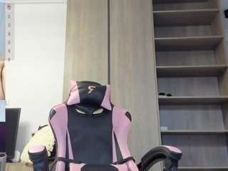 megan-ros webcam model stream image