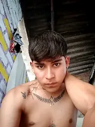 Lukas_strong webcam model stream image
