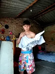 Lukas_strong webcam model stream image