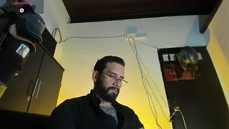 CamiloGray_ webcam model stream image