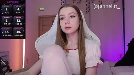 Annelitt webcam model stream image