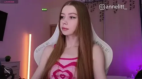 Annelitt webcam model stream image