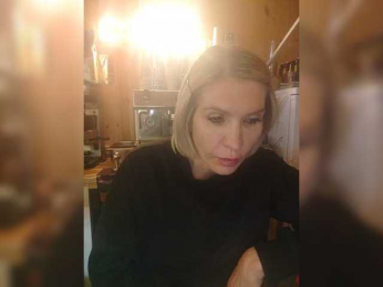 Katriona webcam model stream image