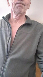 SeniorExhib webcam model stream image