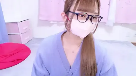 MAIKA_pyon webcam model stream image