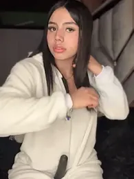 Laura-Khalifa webcam model stream image