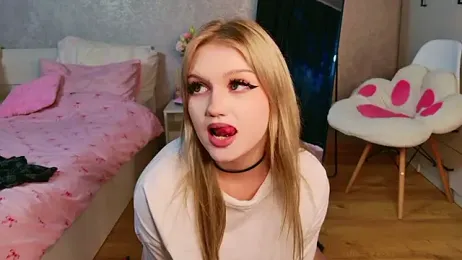 trinnity_sweet webcam model stream image