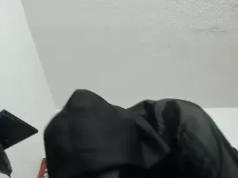 Thomasjons_ webcam model stream image