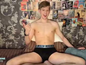 skies_shine webcam model stream image