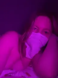 hazel_wood21 webcam model stream image