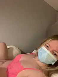 hazel_wood21 webcam model stream image