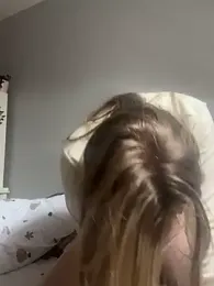 hazel_wood21 webcam model stream image