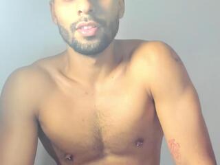 Ryan Camerons webcam model stream image