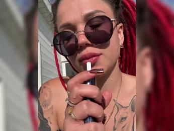 Flipflapsolo webcam model stream image