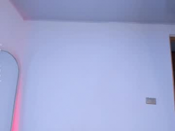 tinymoon_ webcam model stream image
