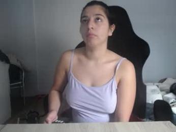 costantine_helena24 webcam model stream image