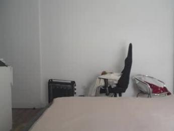 costantine_helena24 webcam model stream image