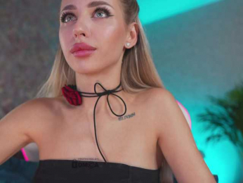 misstics_ webcam model stream image