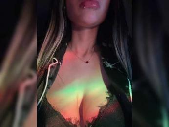 LeCriss webcam model stream image