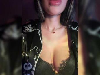 LeCriss webcam model stream image