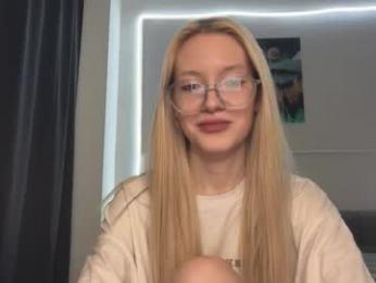 kvetapin webcam chaturbate model stream image