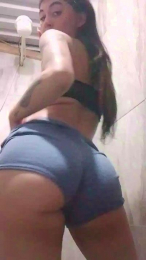 Chari858 webcam model stream image