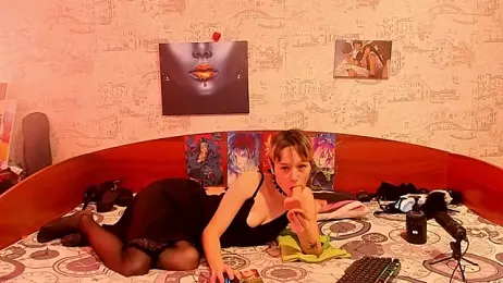 KagamiTayga webcam model stream image