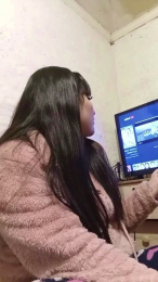 nooocllama webcam model stream image