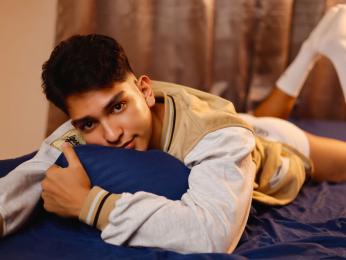 XoanWalton webcam model stream image