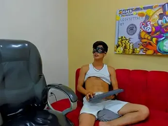 Holdme_Hot webcam model stream image