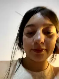 __Lorelain__ webcam model stream image