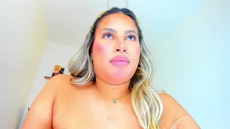Carlota_peach webcam model stream image