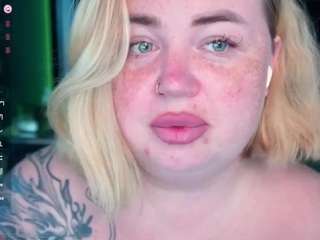 zarareign webcam model stream image
