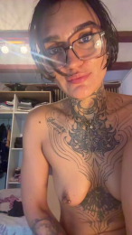 Pantermoon webcam model stream image